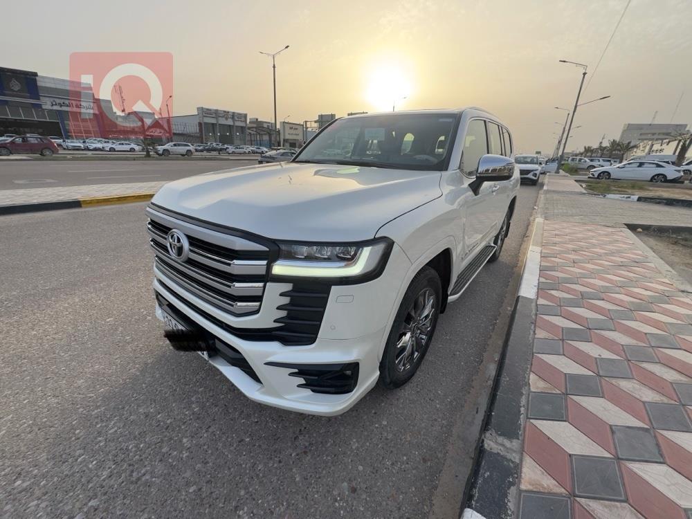 تويوتا لاندكروزر